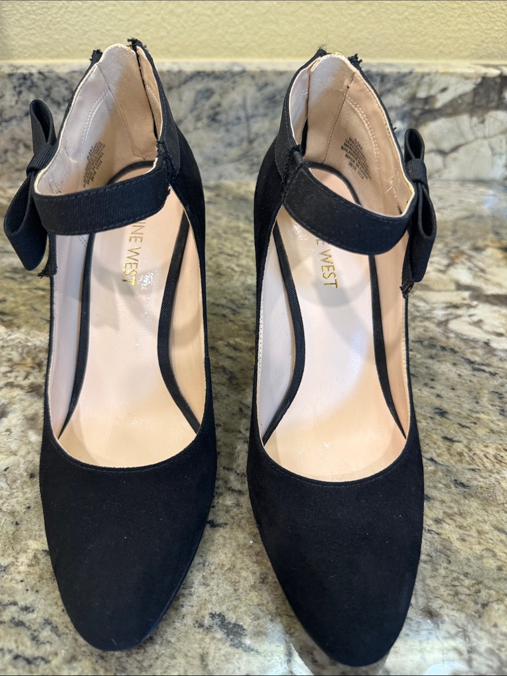 Elegant micro suede Nine West  heels with side bows